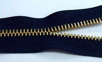 定制工作服裝的拉鏈壞了怎么維修？小妙招教你還原